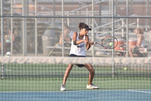 Alexia Pryor delivers in her 6-1, 7-5 win Tuesday over Chynia Thompson. The Lady Bengals came up short, however, falling to Spring Valley 4-3. (Photo/Kristy Kimball Massey)